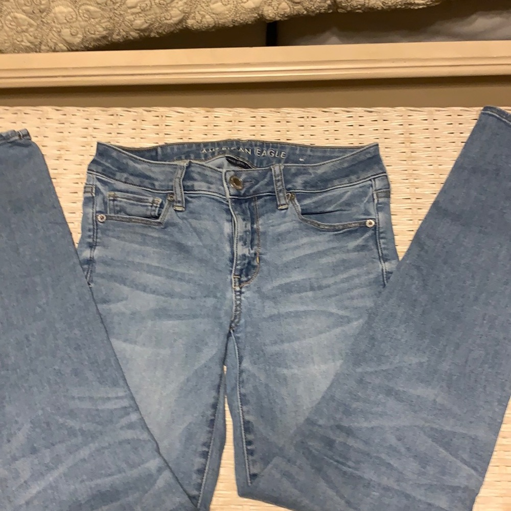 American Eagle jeans size 4 next level stretch